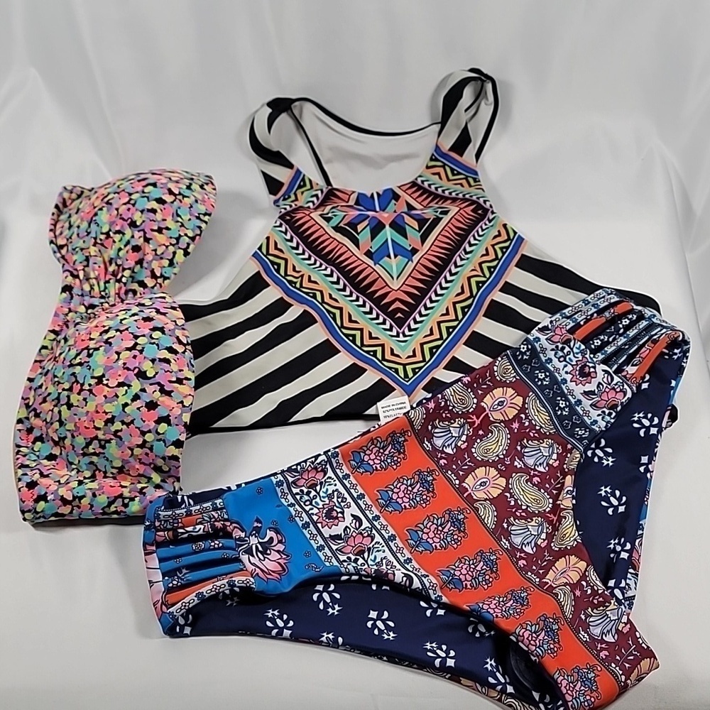 2 Multicolor Victoria’s Secret   Bikini Top + bottom